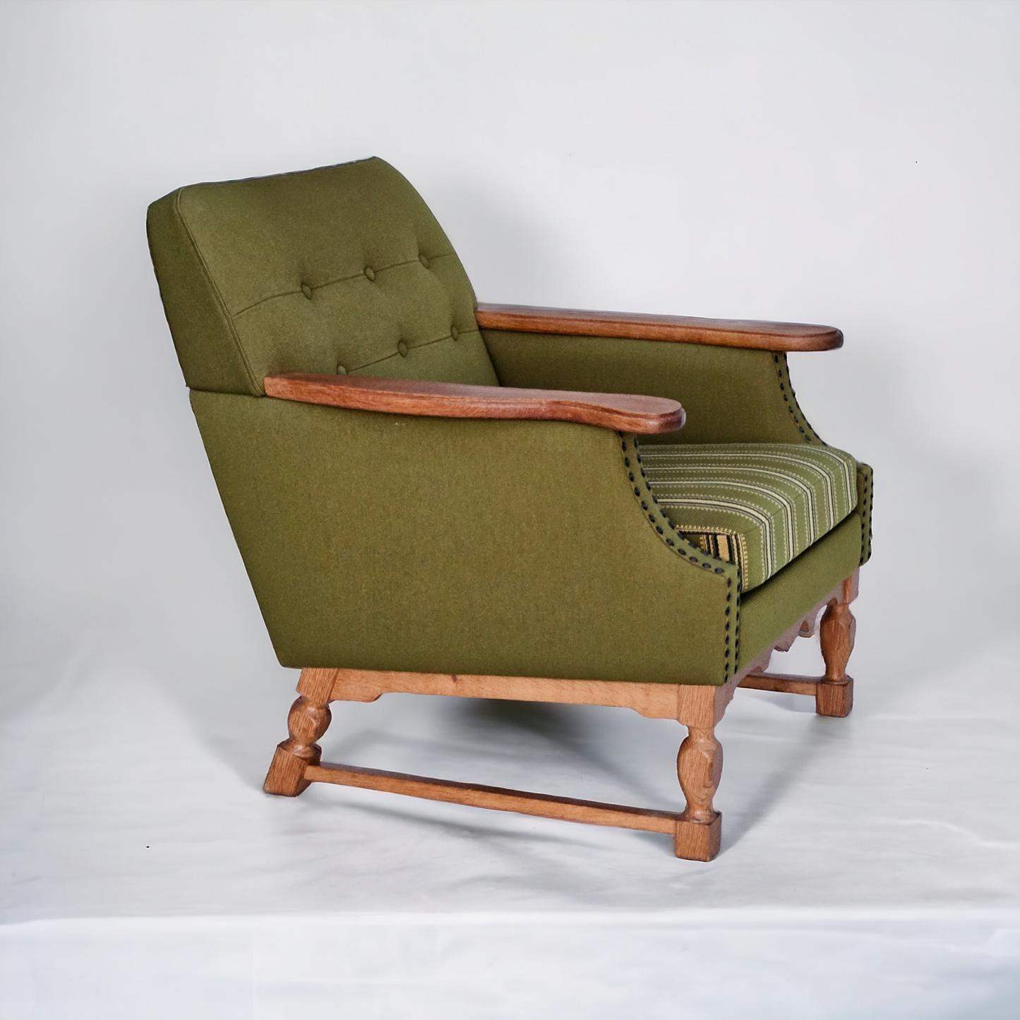 1970s, Danish lounge chair, wool, oak, original very good condition.