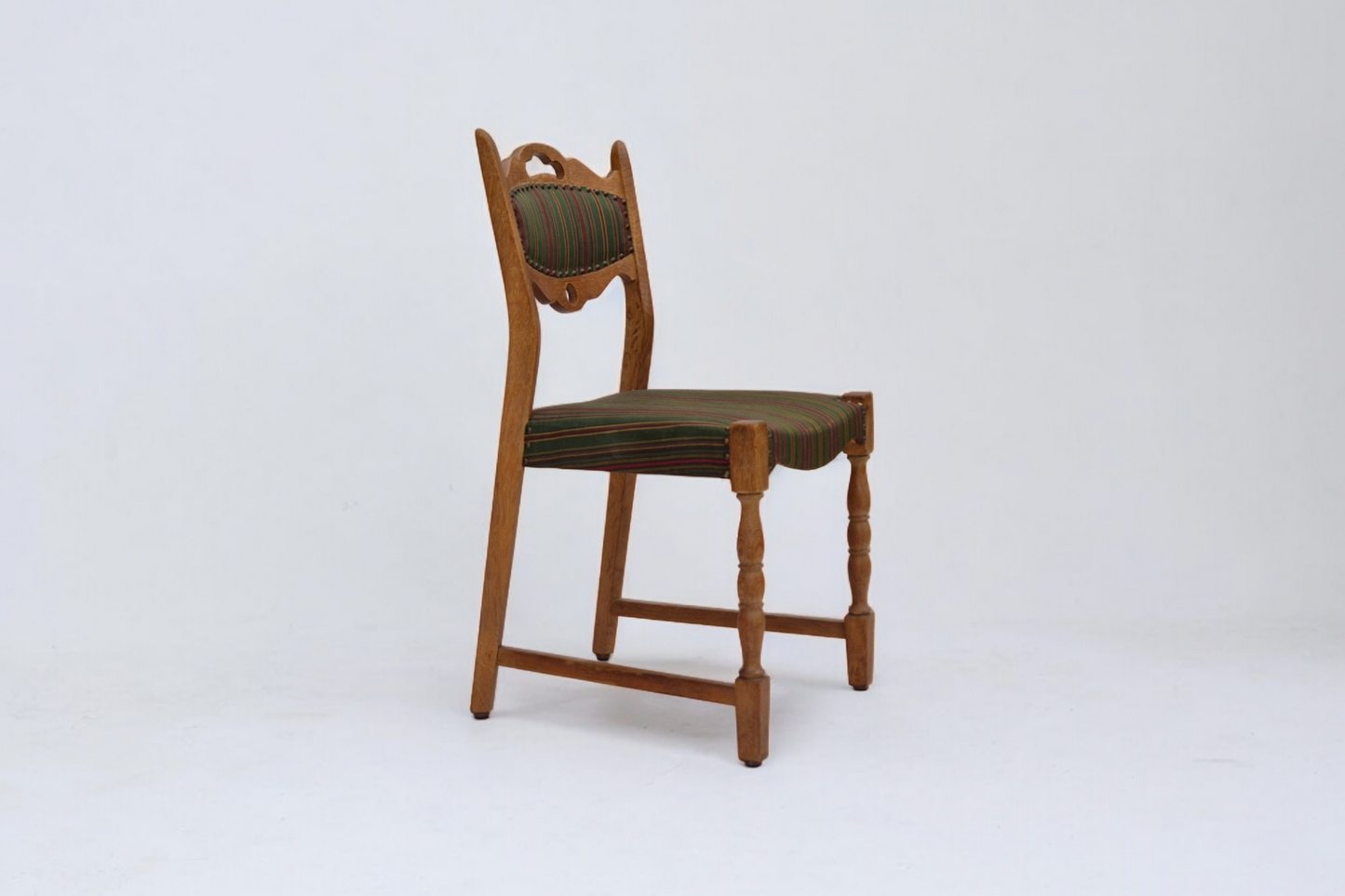 1960s, set of 3 dining Danish chairs, original good condition, furniture wool, oak wood.