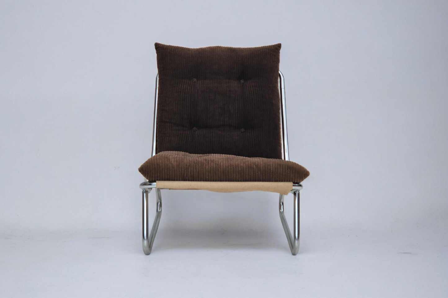 1970s, British design by Peter Hoyte, "Sling" lounge chair, corduroy, original condition.