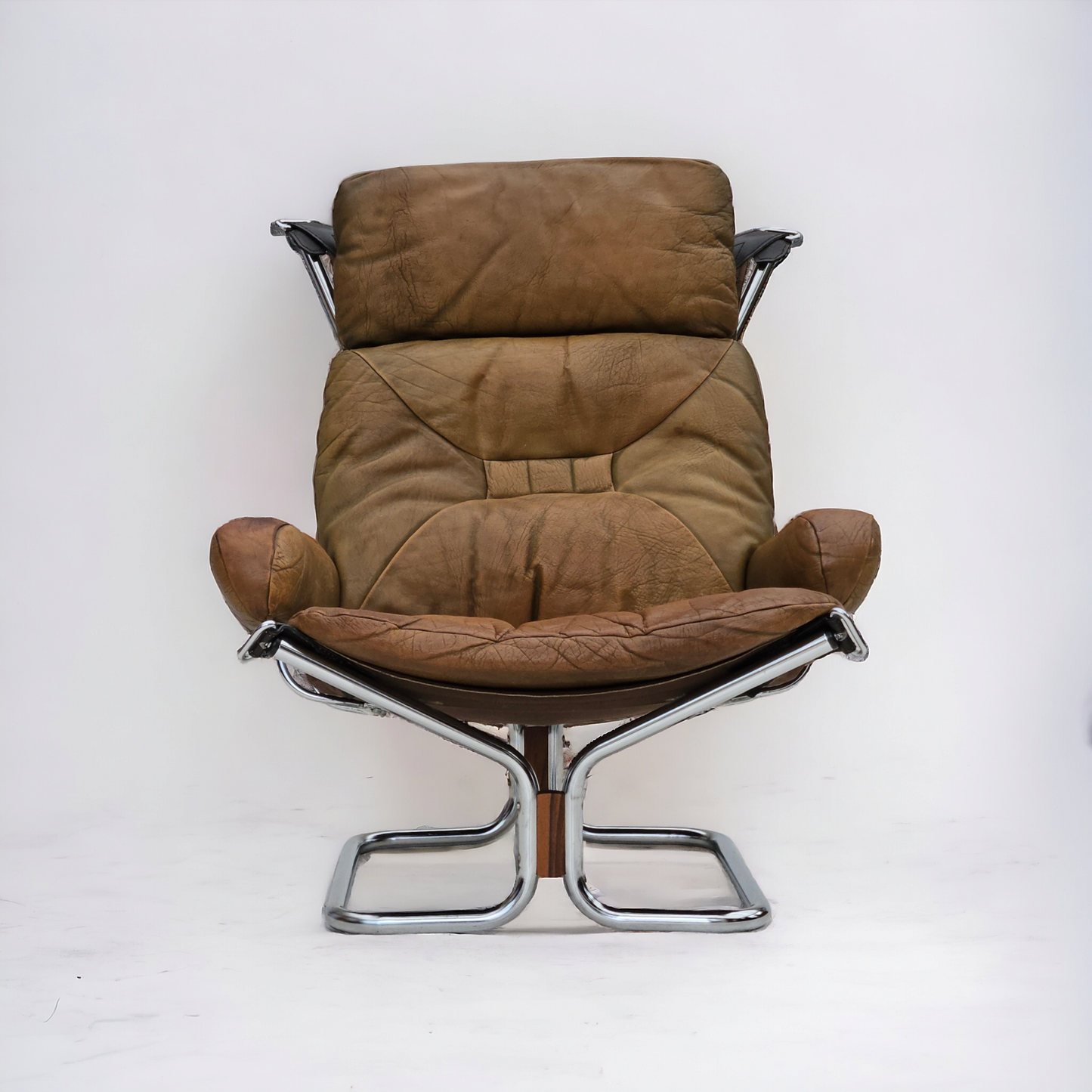 1970s, Norwegian design by Harald Relling, original condition, leather, chrome steel, teak wood, canvas.