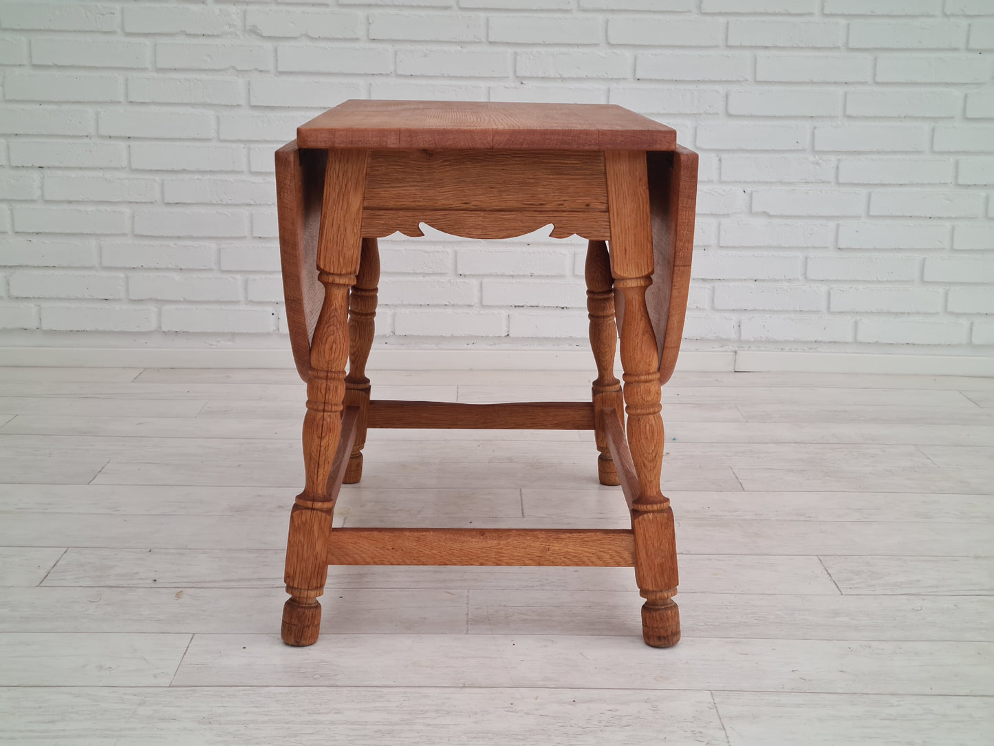 1960s, coffee table, Danish design, Henning Kjærnulf style, oak wood.