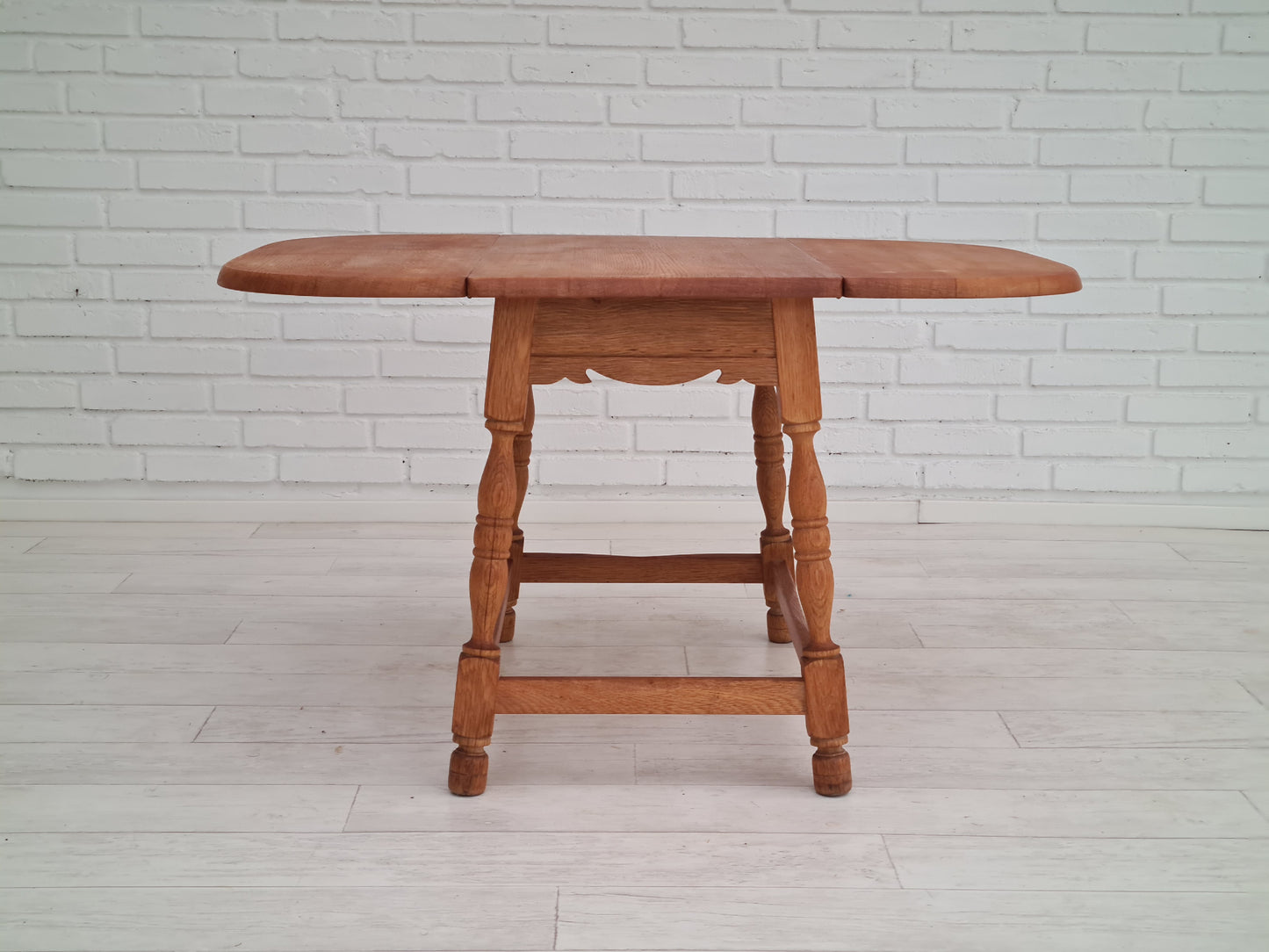 1960s, coffee table, Danish design, Henning Kjærnulf style, oak wood.