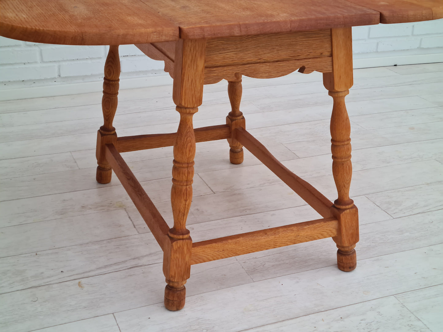 1960s, coffee table, Danish design, Henning Kjærnulf style, oak wood.