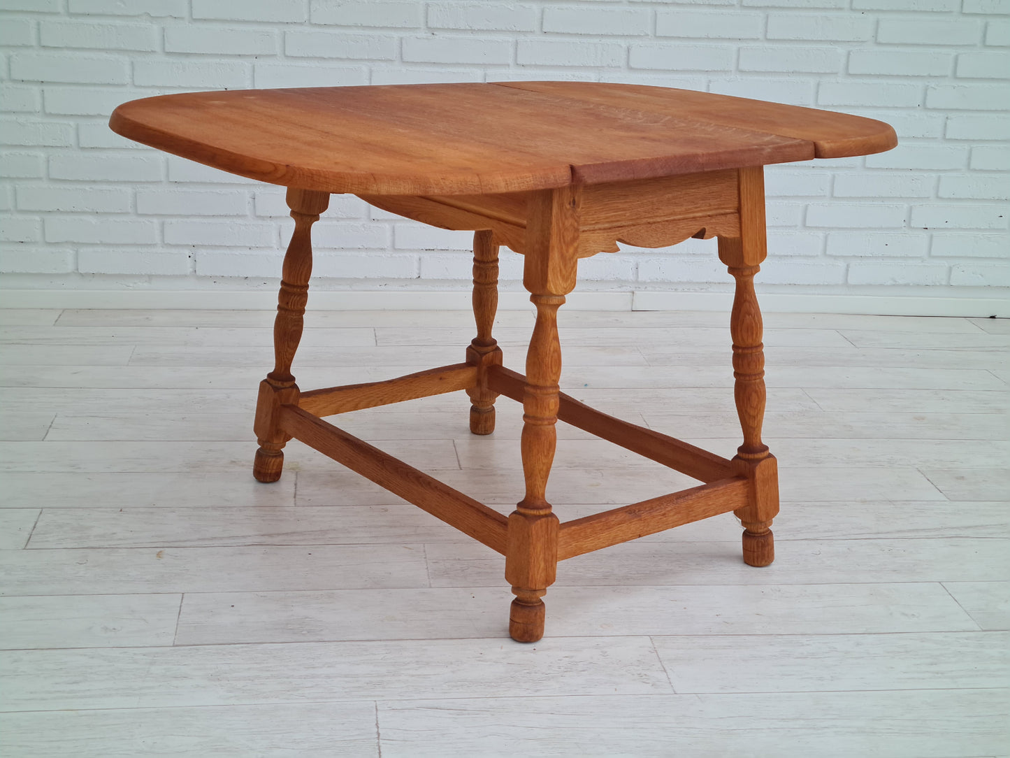 1960s, coffee table, Danish design, Henning Kjærnulf style, oak wood.